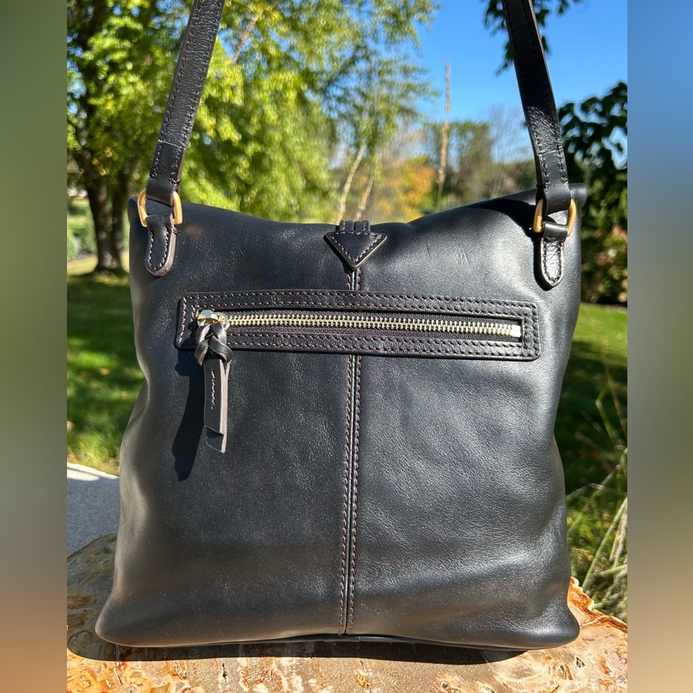 Dooney & Bourke Medium Florentine Black Leather Toggle Crossbody NWOT - Picture 10 of 17